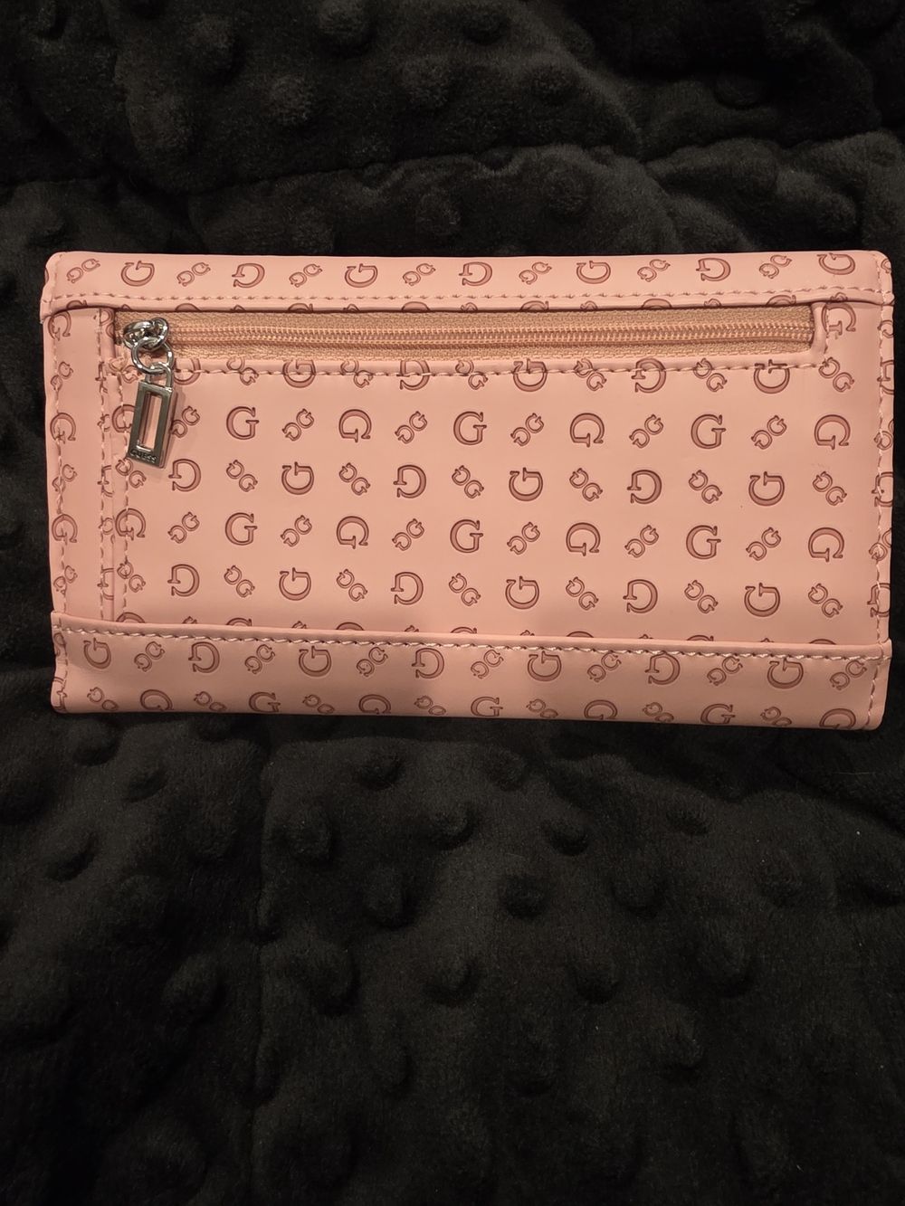 GUESS Pink Logo-Print Envelope Wallet - Picture 2 of 4
